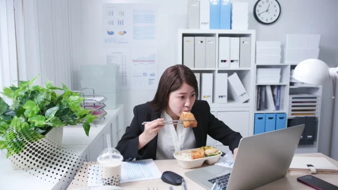 Ofis Çalışanları Hızlı Kilo Vermek İçin Ne Yapmalı? Ofis Çalışanları Hızlı Kilo Vermek İçin Ne Yapmalı?